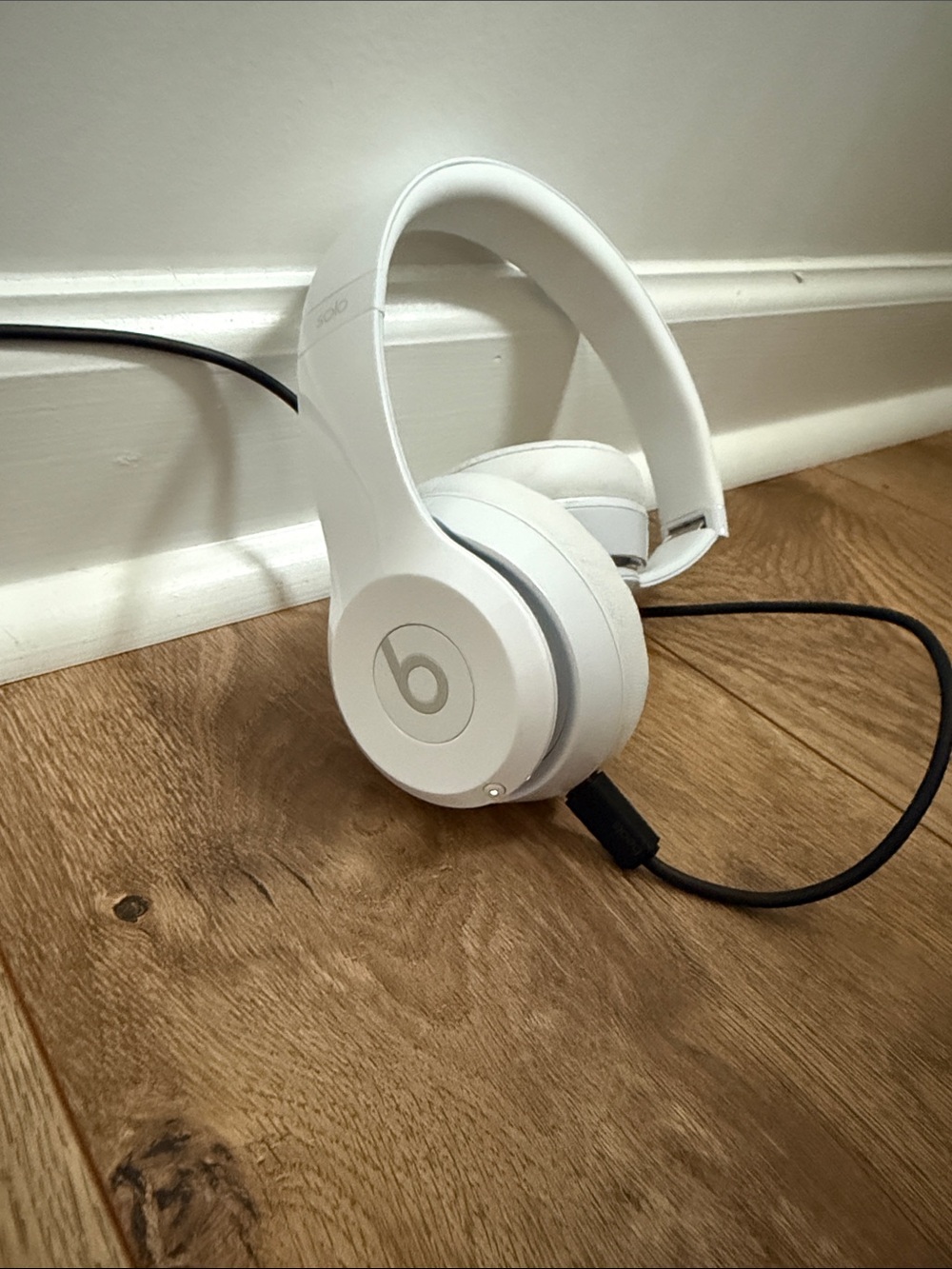 Solo3 Wireless On-Ear Headphones - White